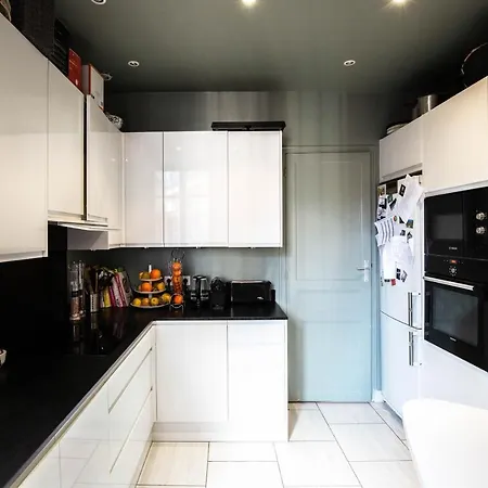 Apartment Veeve - Rousseau In The Round Paris