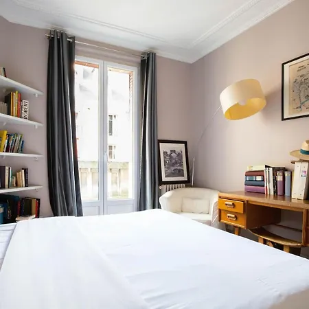 Apartment Veeve - Rousseau In The Round Paris